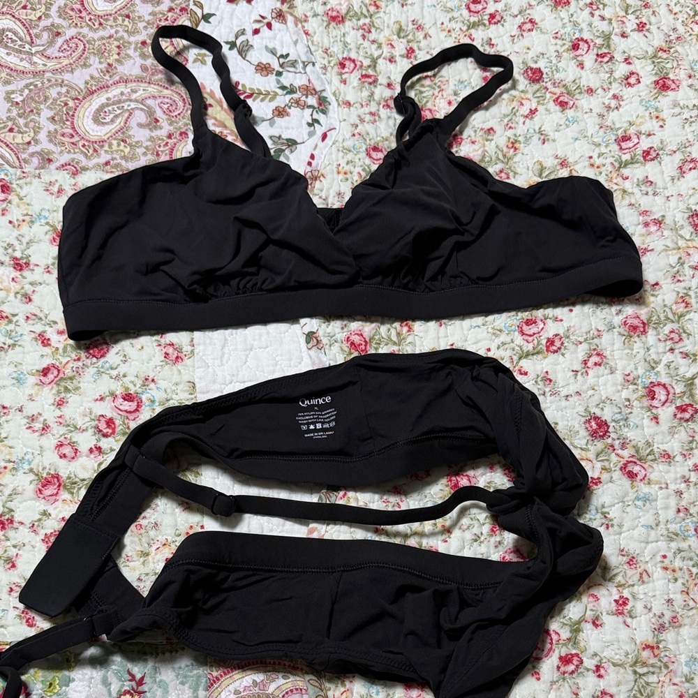 Quince Black Wireless Bralette Set